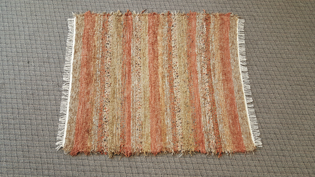 Bedroom, Nursery, Entry Way or Dorm Room Rug 4' x 5' Burnt Orange